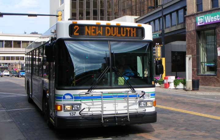 Duluth Gillig Advantage 137
